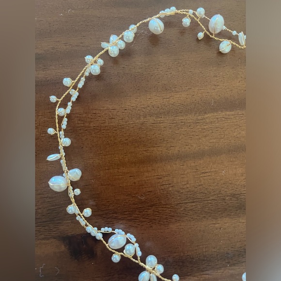 Wire & Pearl Bridal Halo - Picture 5 of 6